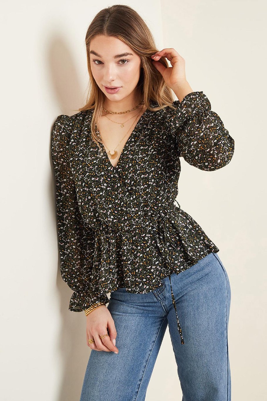 Blusa floral de mangas largas  Negro S Imagen4