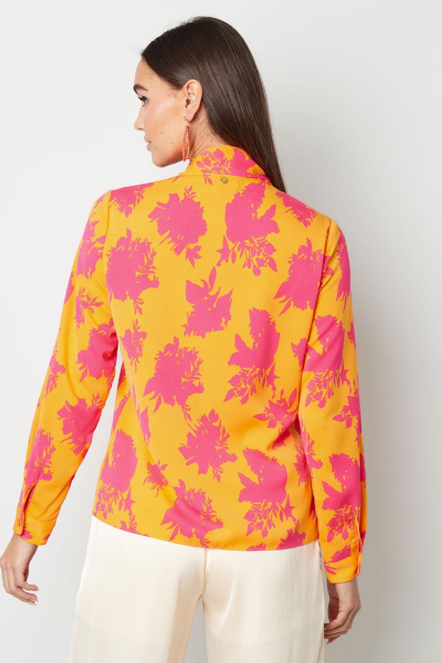 Bluse mit buntem Print zum Bindekragen Fuchsia &amp; Gelb S Bild7